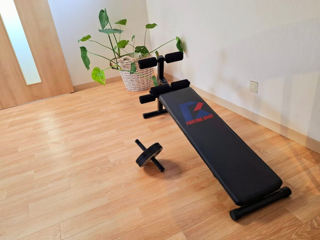 オフィスにある筋トレ道具